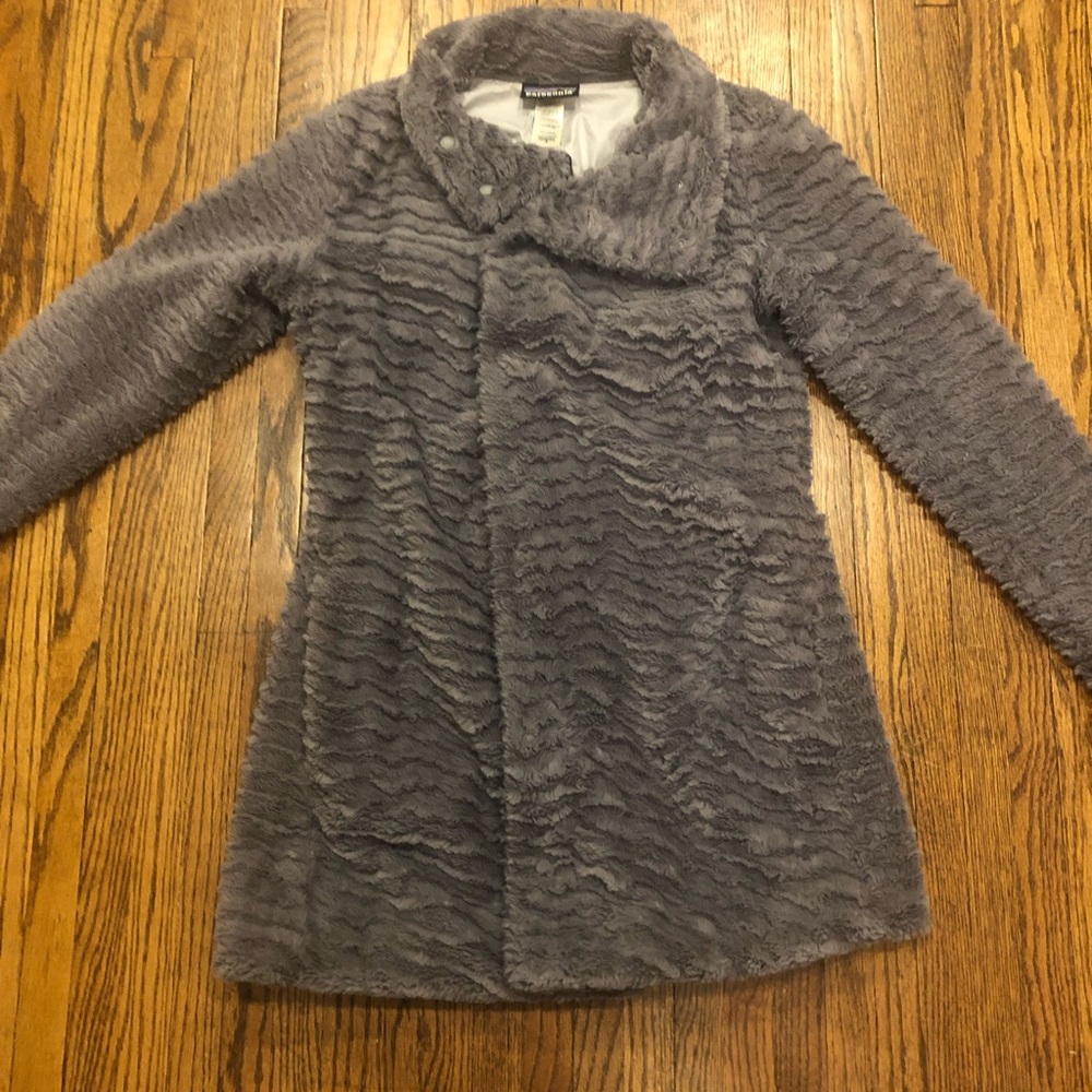 Patagonia pelage grey furry coat small